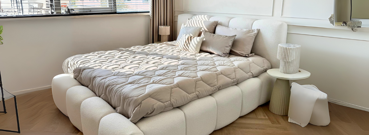 Hoe één dekbed zonder overtrek je helpt om ruimte te besparen in huis