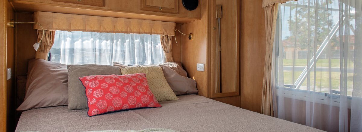 Welk hoesloos dekbed is het beste voor gebruik in een vakantiehuis of caravan?