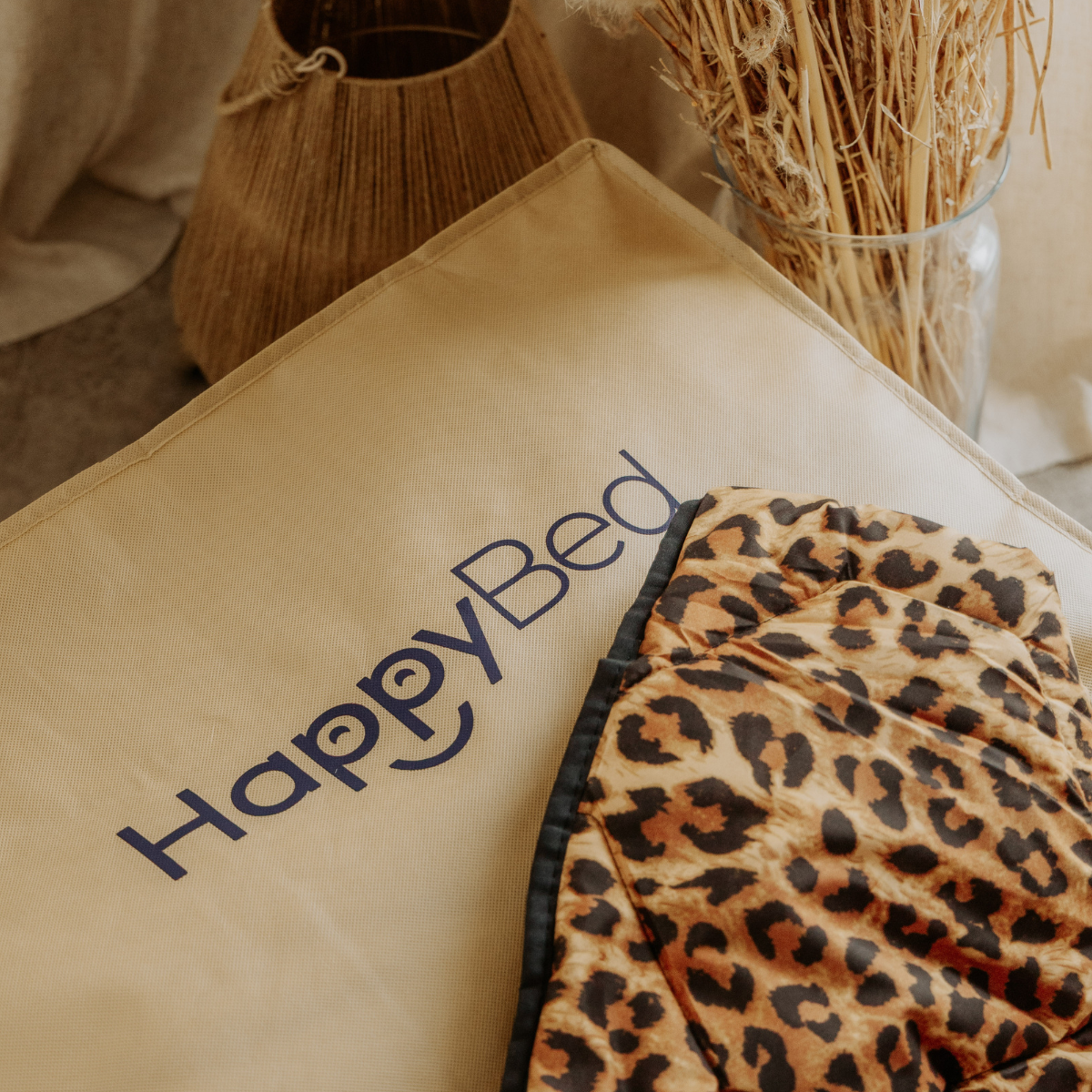 HappyBed | Luxury storage bag that fits every size
