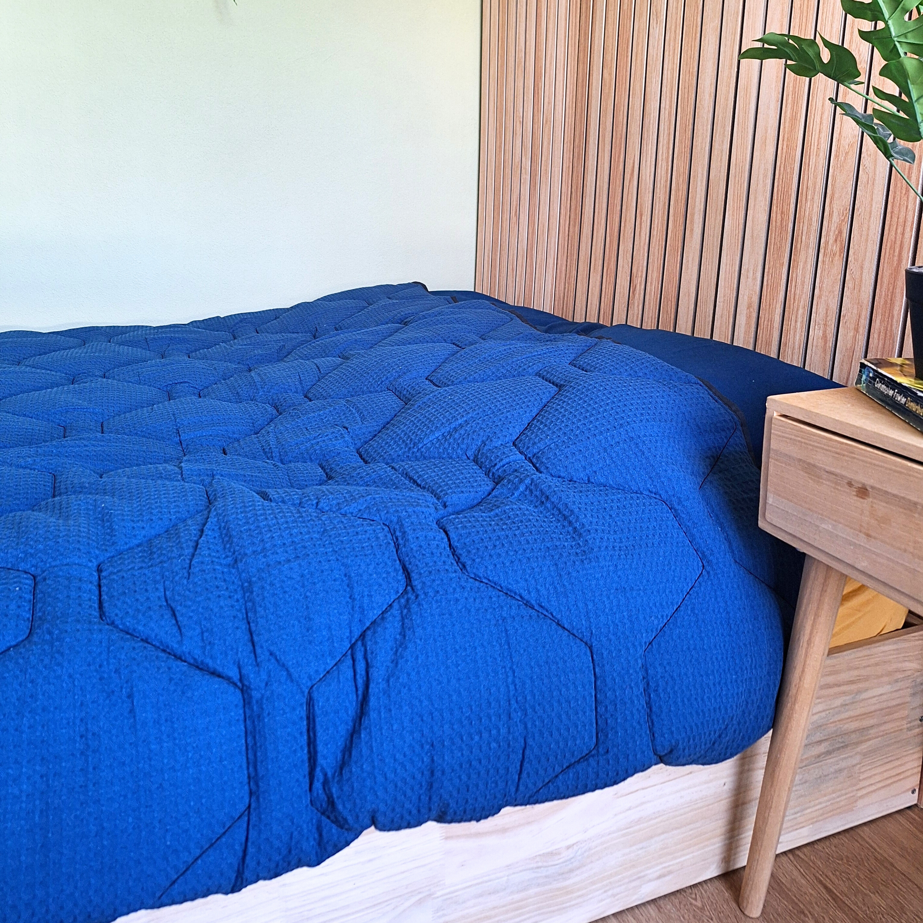 HappyBed Wafel Dark Blue - All-season duvet - 100% cotton