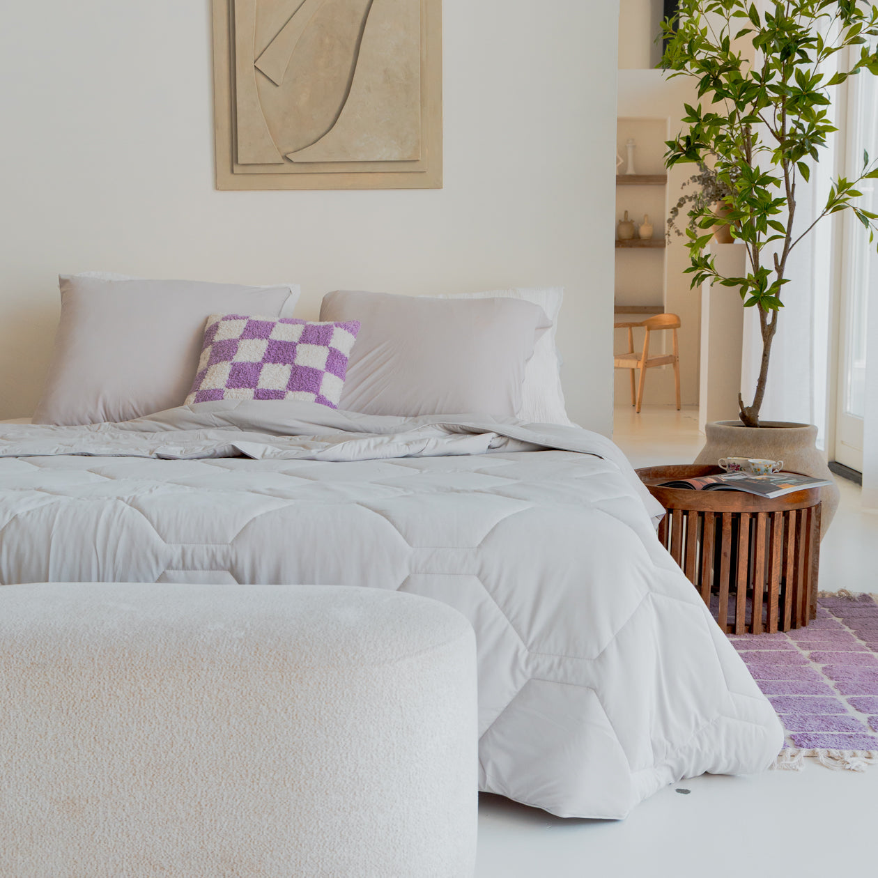 HappyBed Zomerdekbed Cooling Grey met verkoelende IceSilk™ stof en lichte, ademende vulling voor frisse zomernachten.