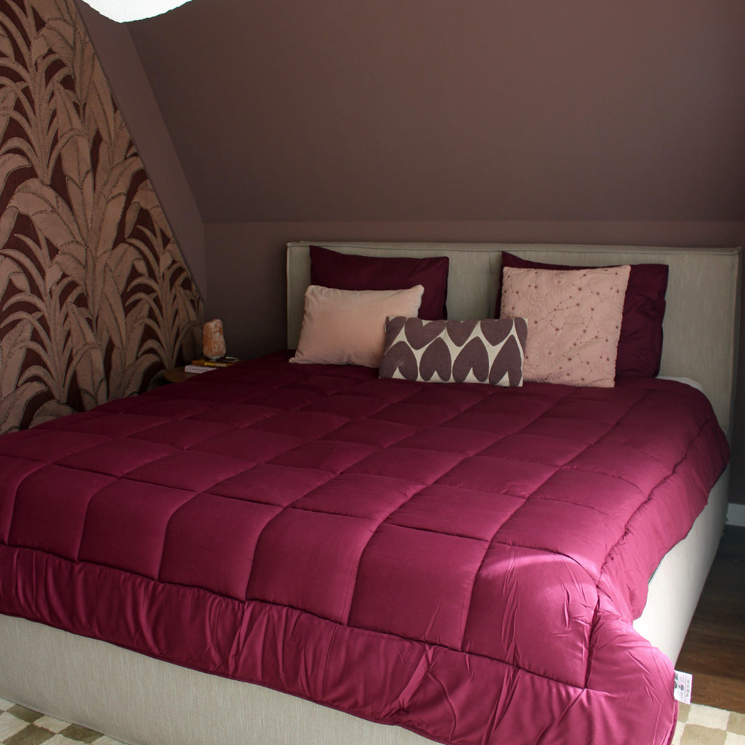 HappyBed Dyne | Crimson Plum | Til hele året