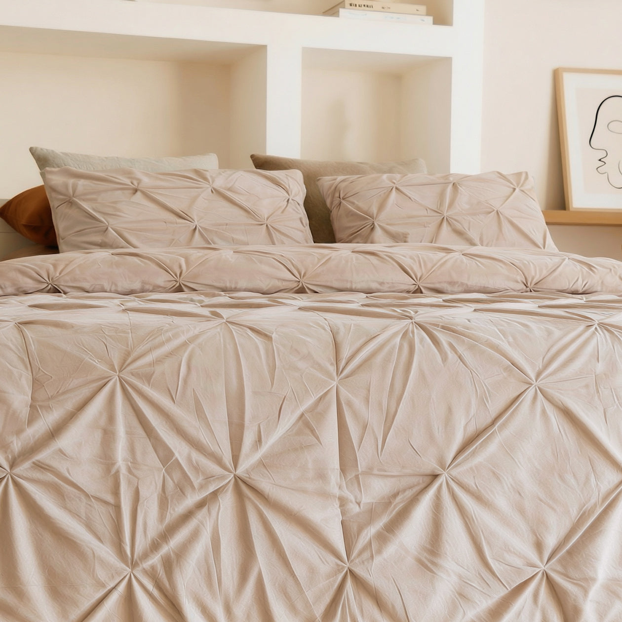 HappyBed Bettdecke | Grand Fold Velvet Light Taupe | Für das ganze Jahr
