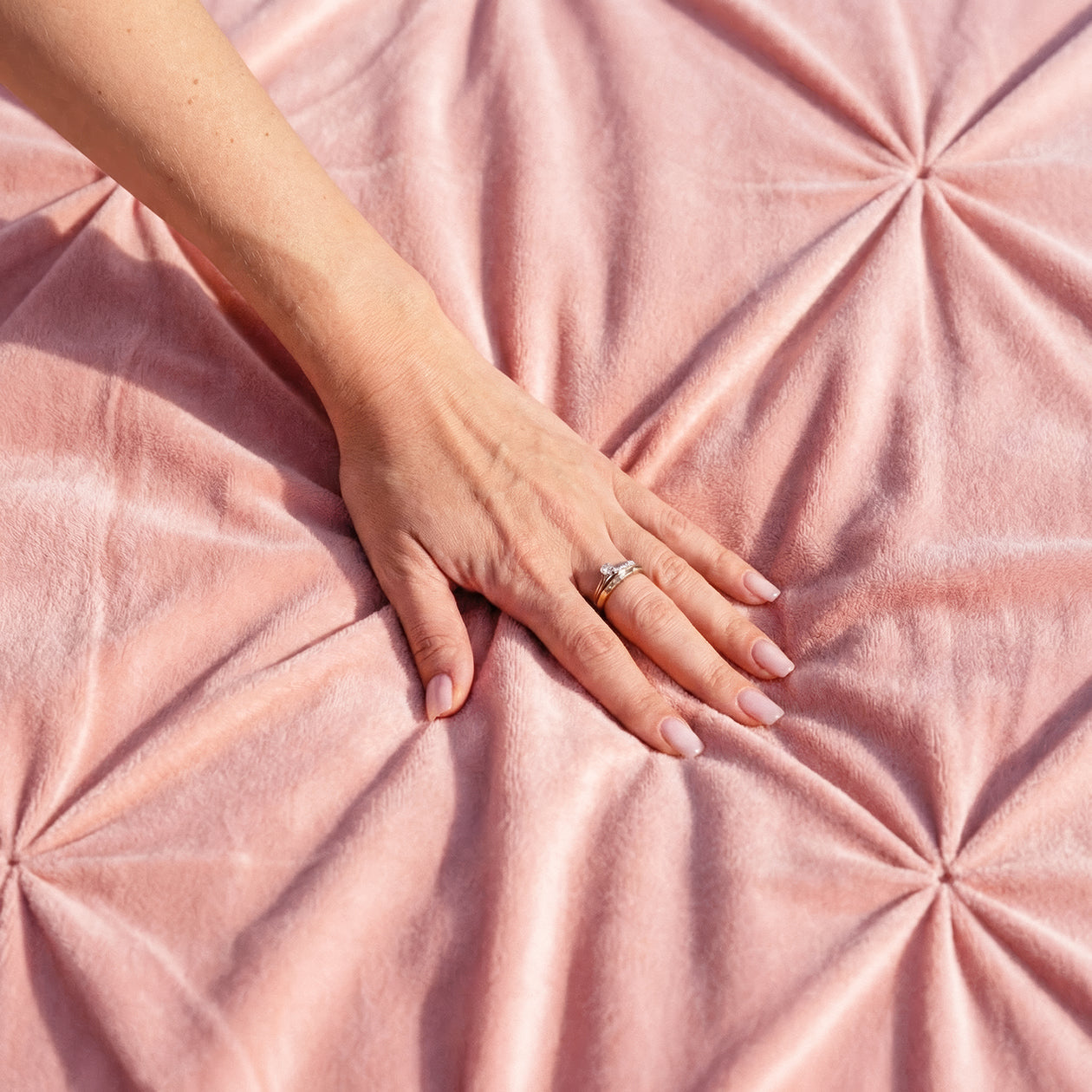 HappyBed Täcke | Grand Fold Velvet Old Pink | För hela året