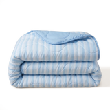 Blauw HappyBed zomerdekbed met koelstrook, licht en zijdezacht voor frisse zomernachten