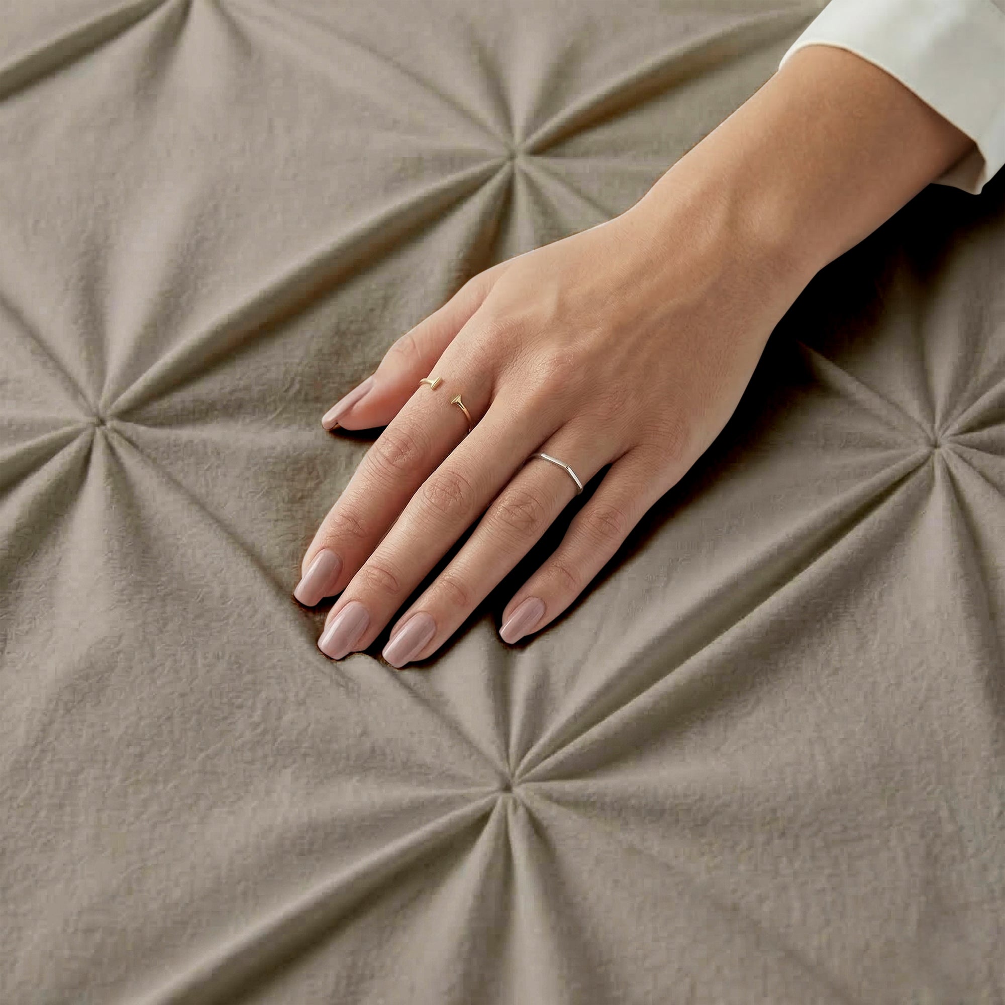 HappyBed Duvet | Grand Fold Velvet Light Taupe | For All Seasons