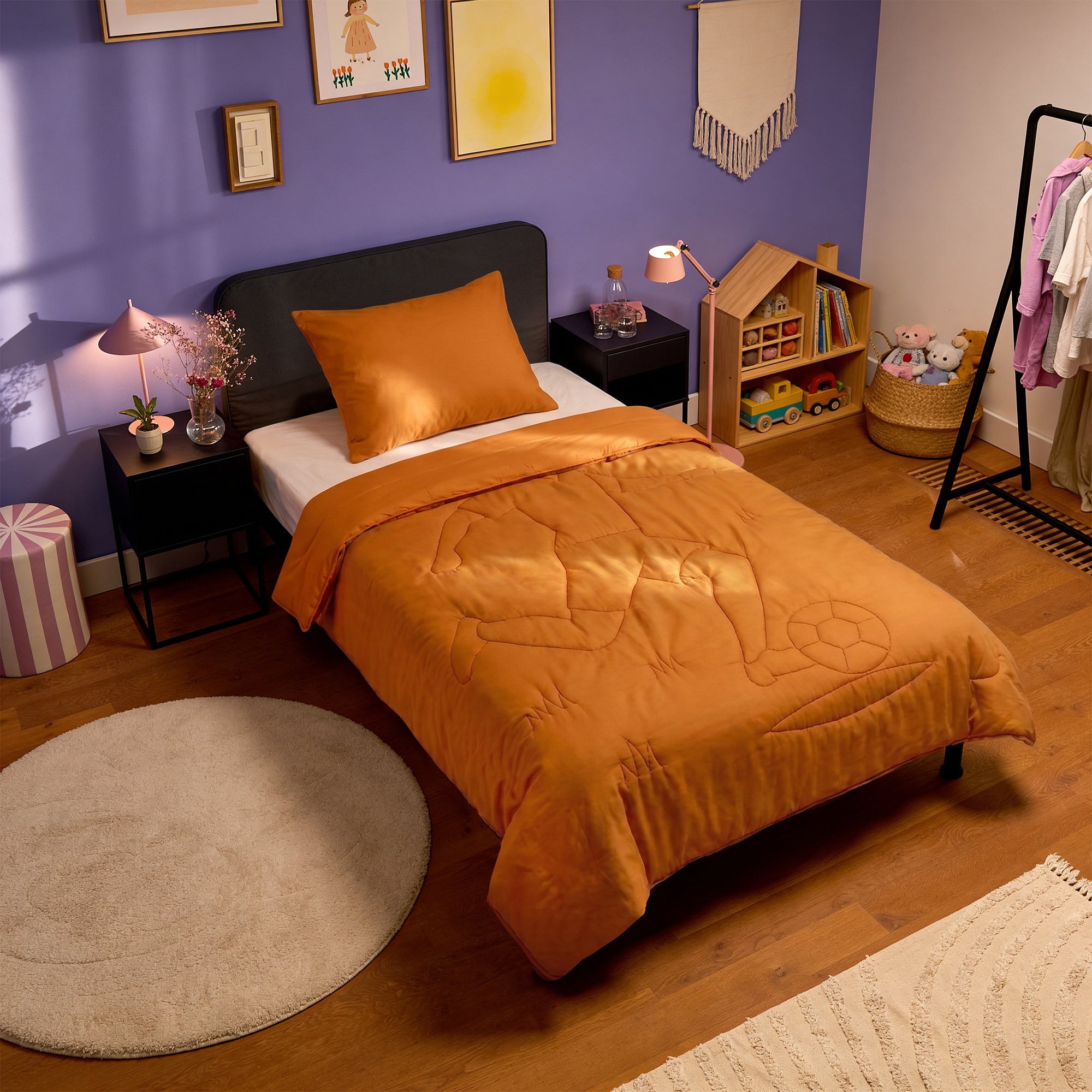 HappyBed Couette 4 saisons lavable en machine pour enfants | WM-Keeper | Orange | Taie d’oreiller 60x70 cm incluse