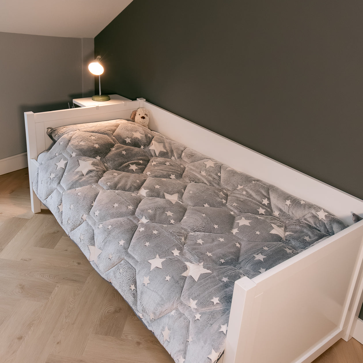 HappyBed Im Dunkeln leuchtende Kinderbettdecke | Sterne - Inklusive Kissenbezug