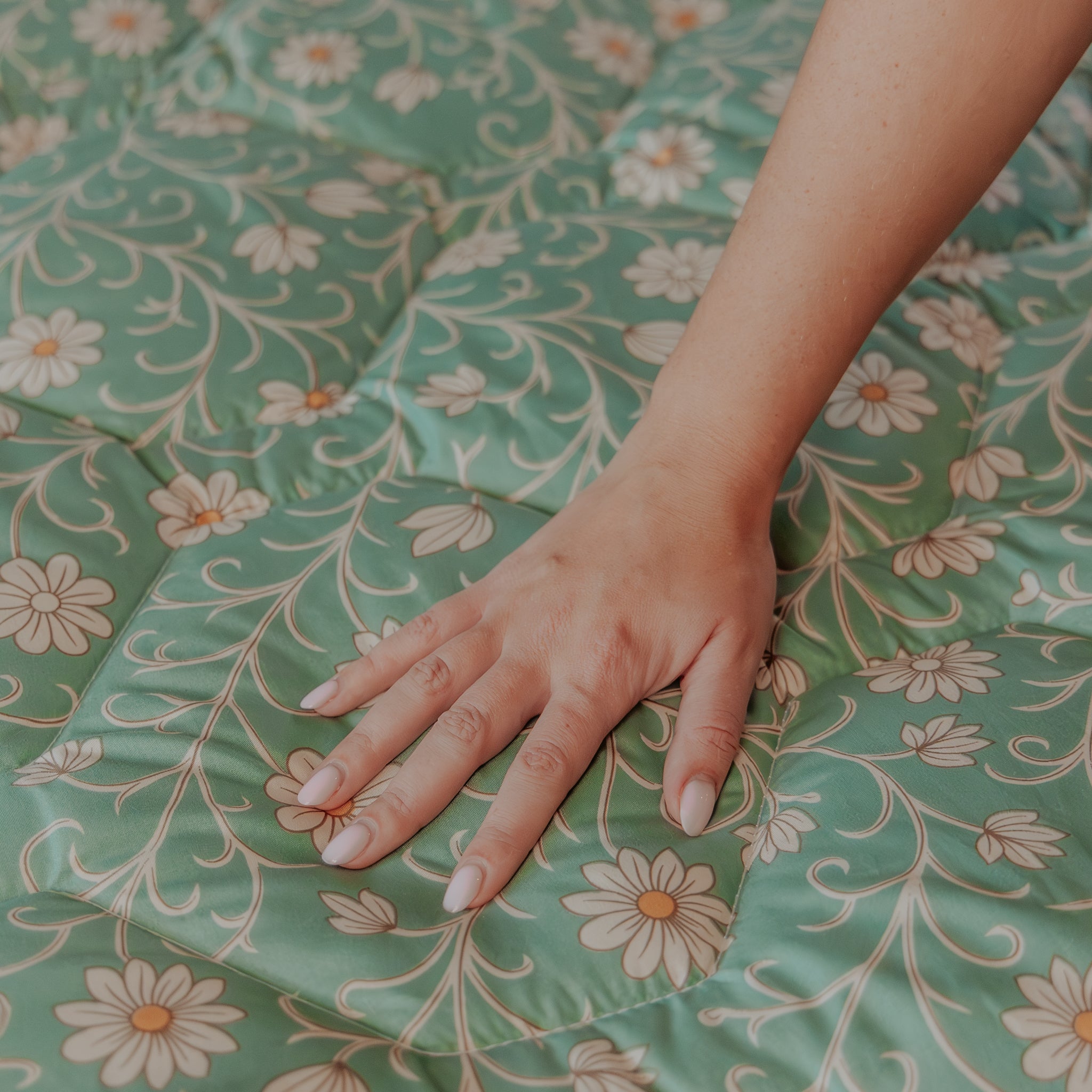 HappyBed Duvet | Traditional Flowers | For the whole year