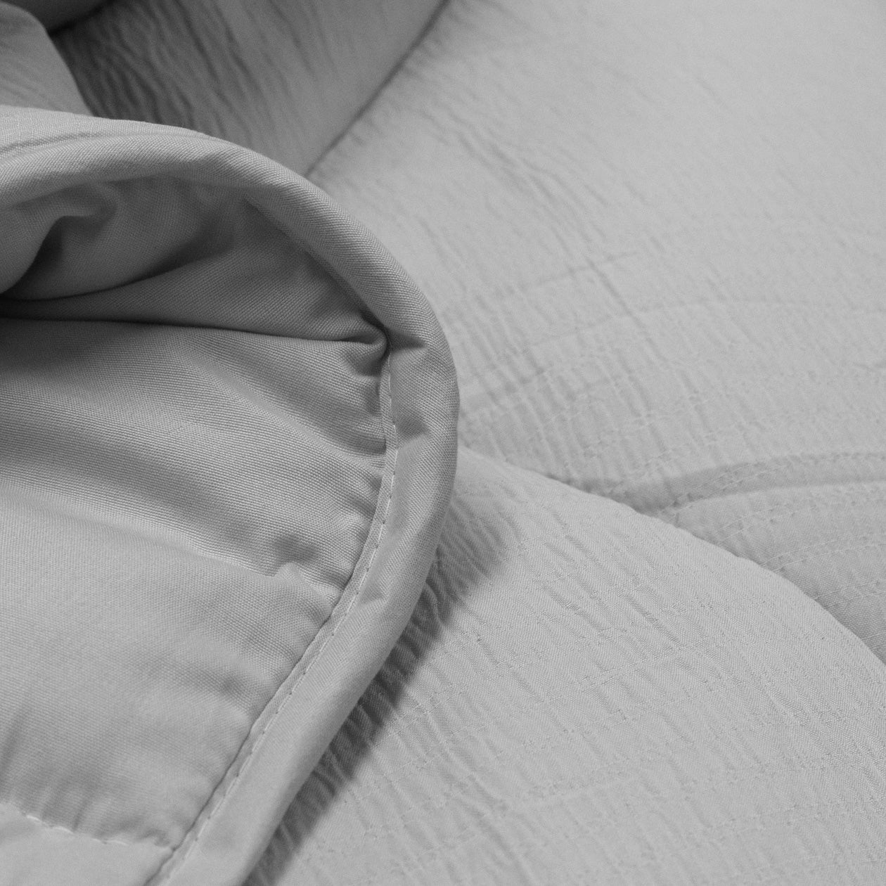 HappyBed Bettdecke | Musselin Grau | Für das ganze Jahr