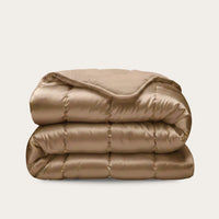 Luxe HappyBed Satijn dekbed in taupe kleur, geschikt voor alle seizoenen, hypoallergeen en sneldrogend