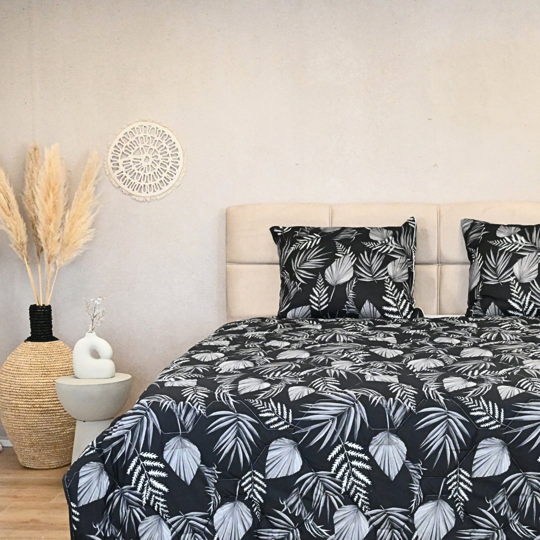 HappyBed bestseller bundel – Set van 3 (Taupe, Donkerblauw & Black Leaves) - Dekbedden voor het hele jaar