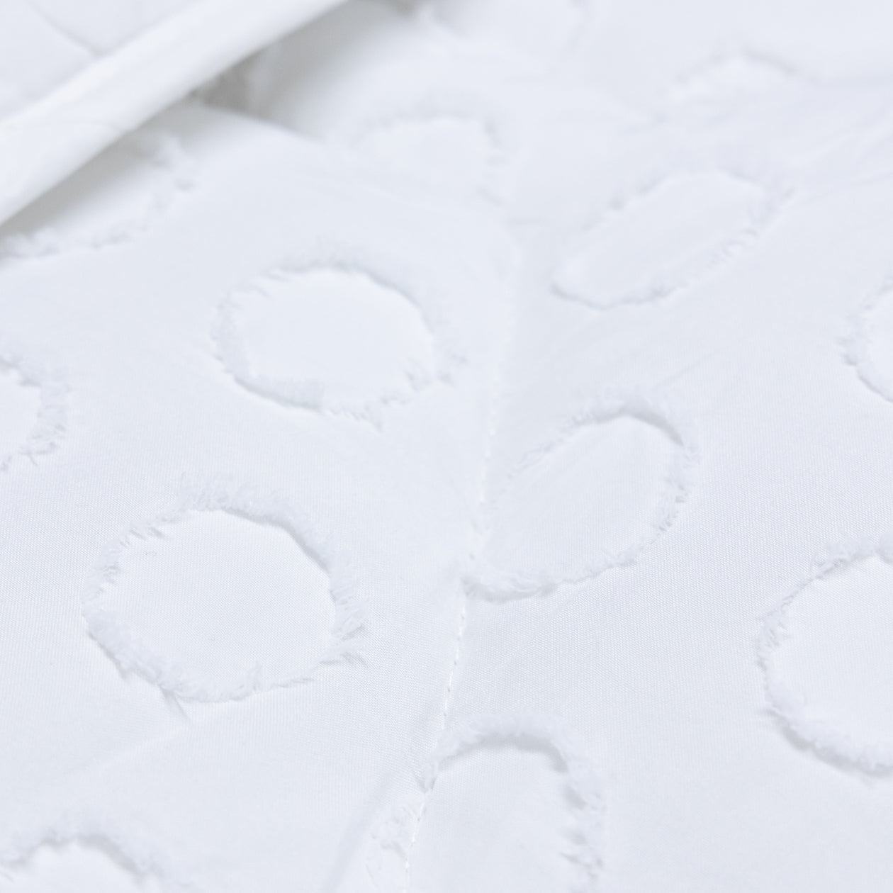 HappyBed Duvet | Tufted Frosty White | For the whole year