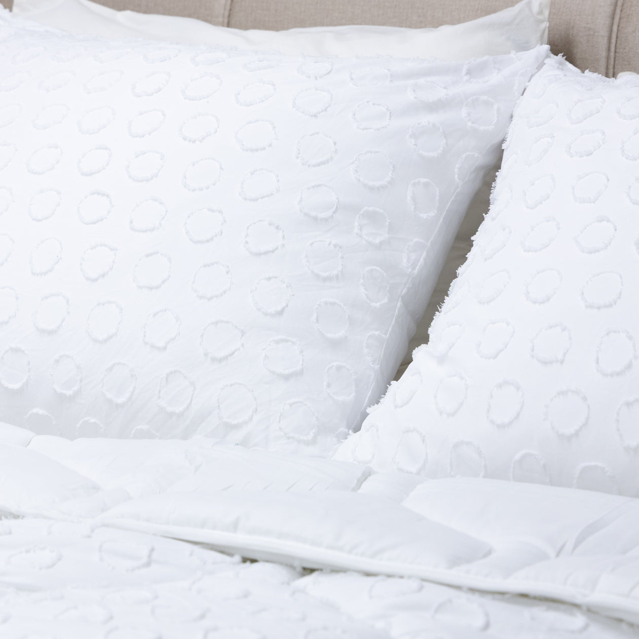 HappyBed Pillowcase | Tufted Frosty White | Set of 2