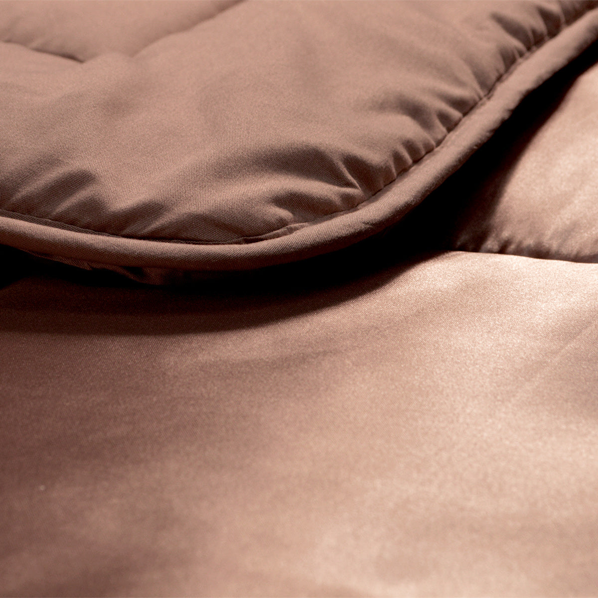 HappyBed Satin Bronze - Duvet for the whole year