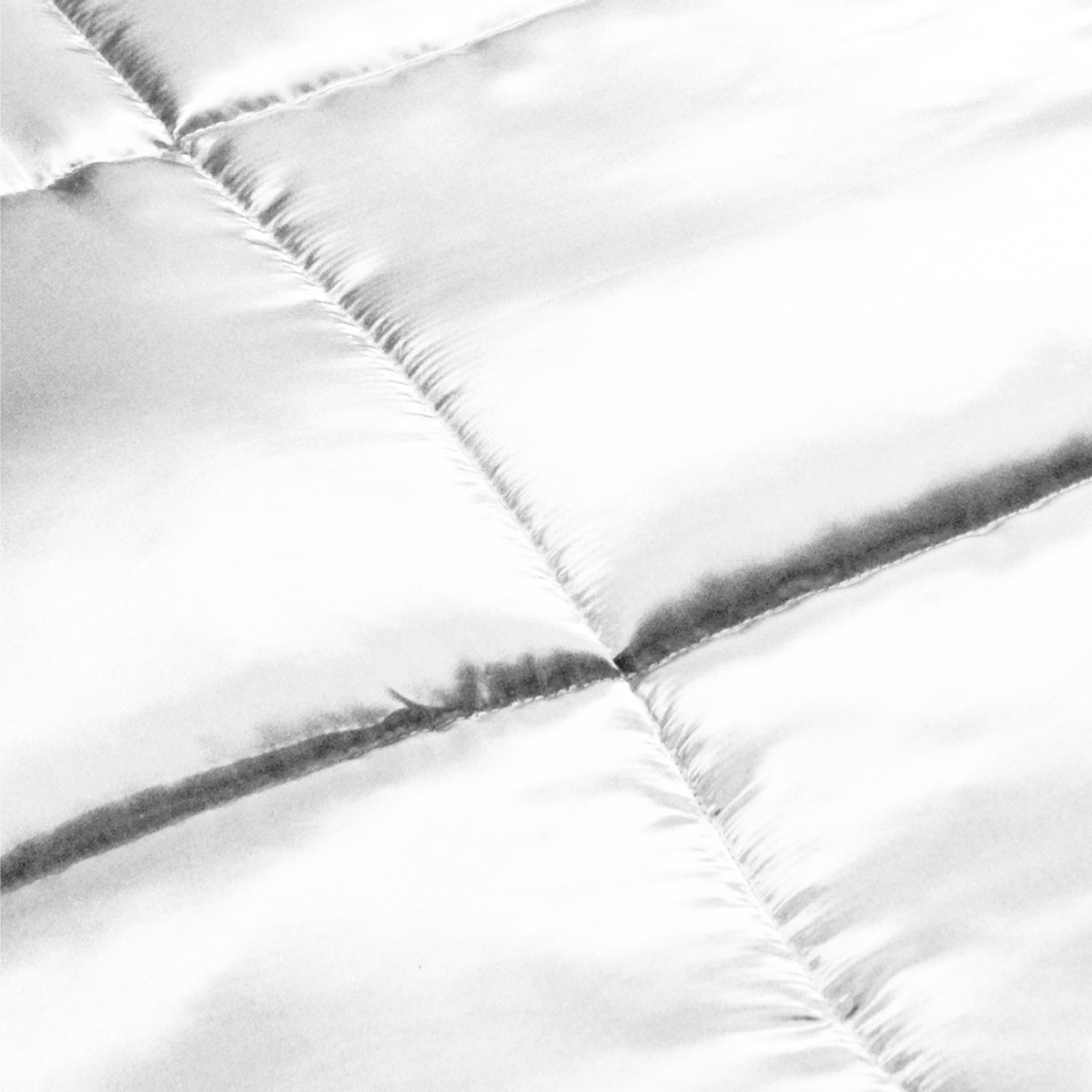 HappyBed Satin Snow White - Duvet for the whole year