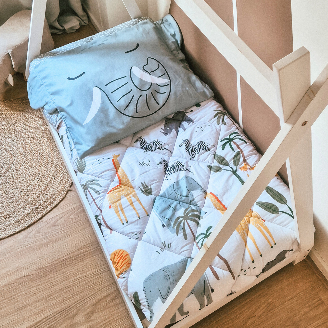 HappyBed Kids Eddy Elephant duvet, 100% cotton, playful animal design in a cozy child’s bed.