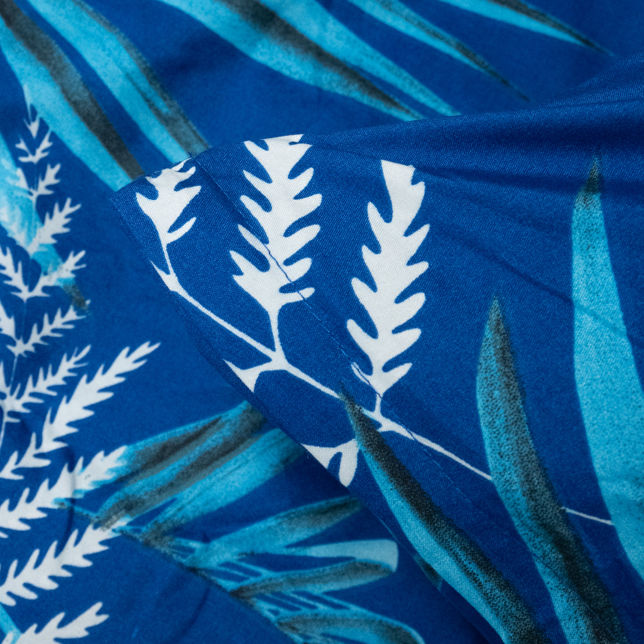 HappyBed Pillowcase | Blue Leaves | Set of 2