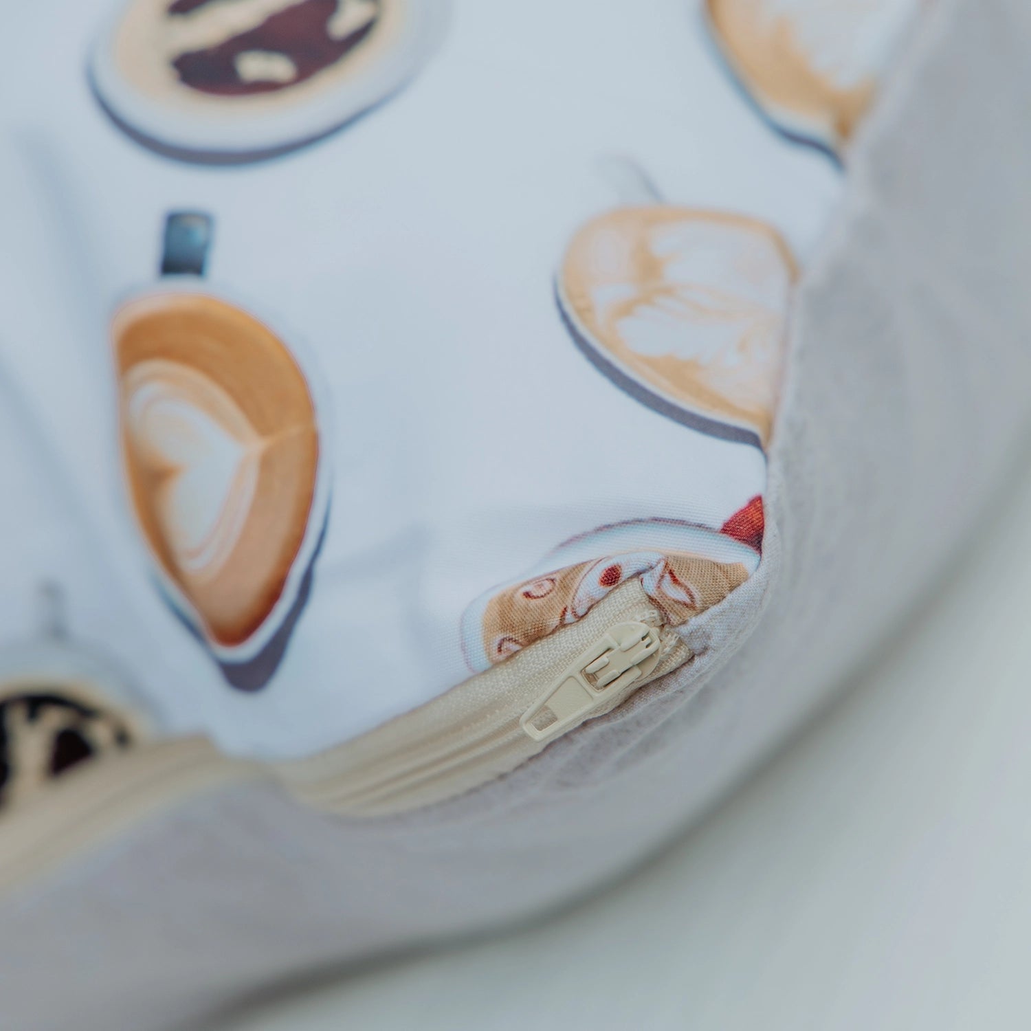 HappyBed x A fish named Fred Pillowcase | Coffee Dream | Set of 2