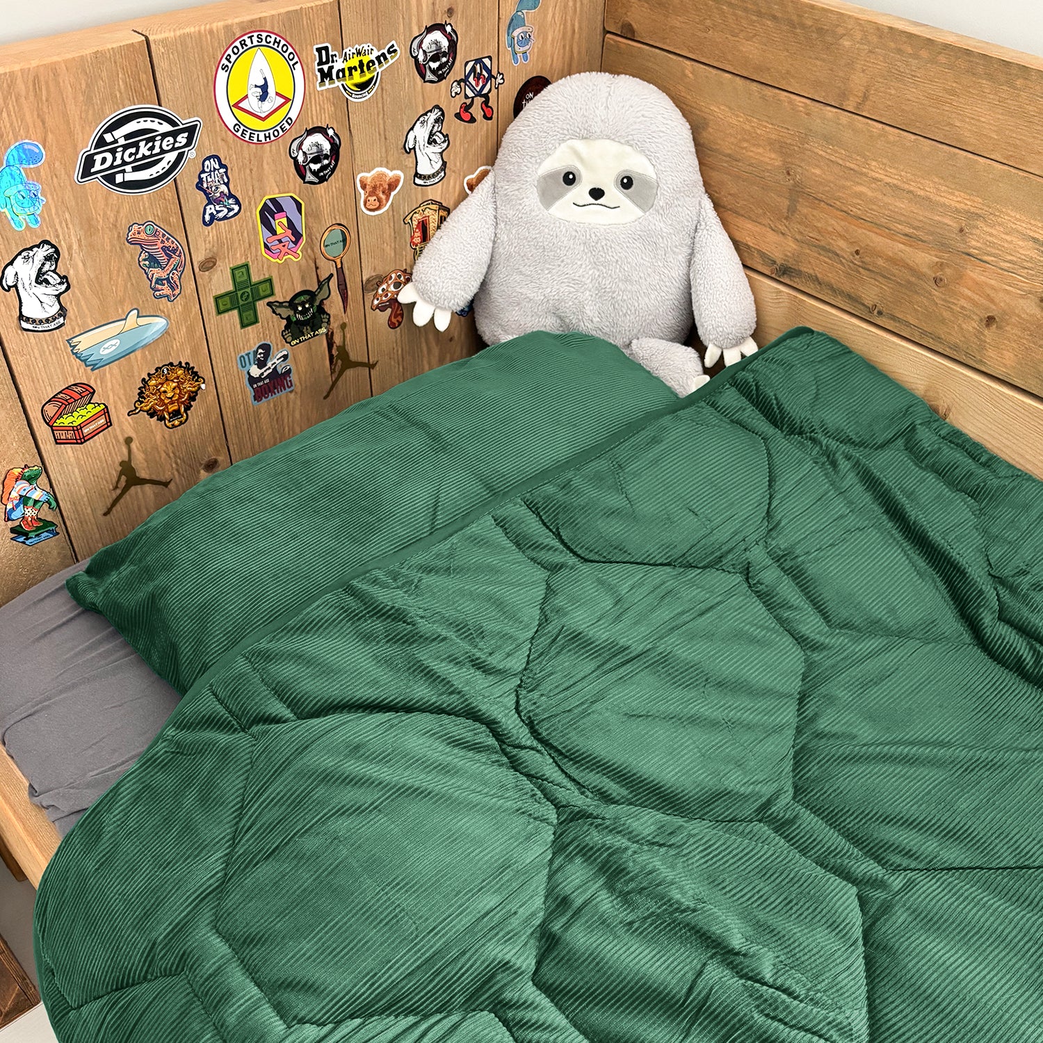 HappyBed Washable All-Season Duvet | Corduroy | Emerald Green