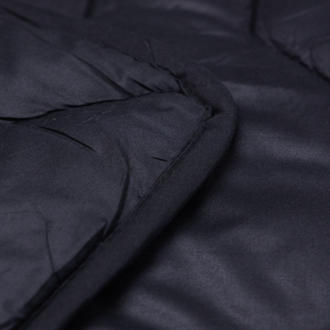 HappyBed Duvet | Glossy Black | For the whole year