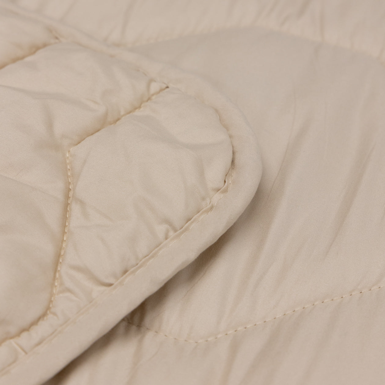 HappyBed Duvet | Glossy Taupe | For the whole year