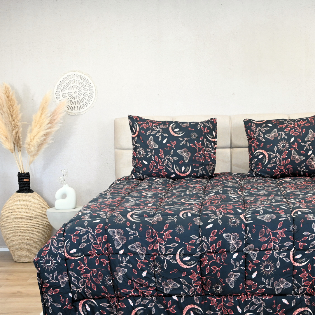 HappyBed Twilight Ruby all-season duvet with elegant floral and celestial design.