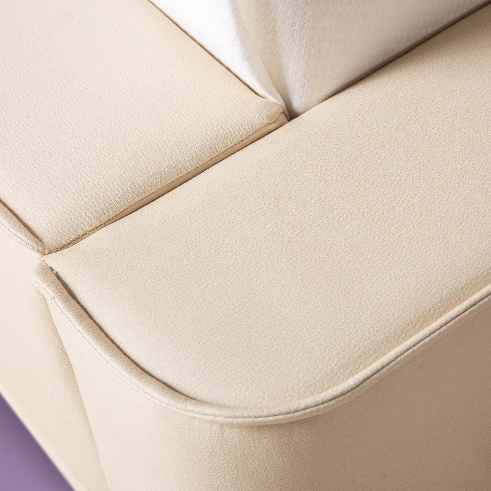 HappyBed Amour Tranquility Velvet Bed in Cream