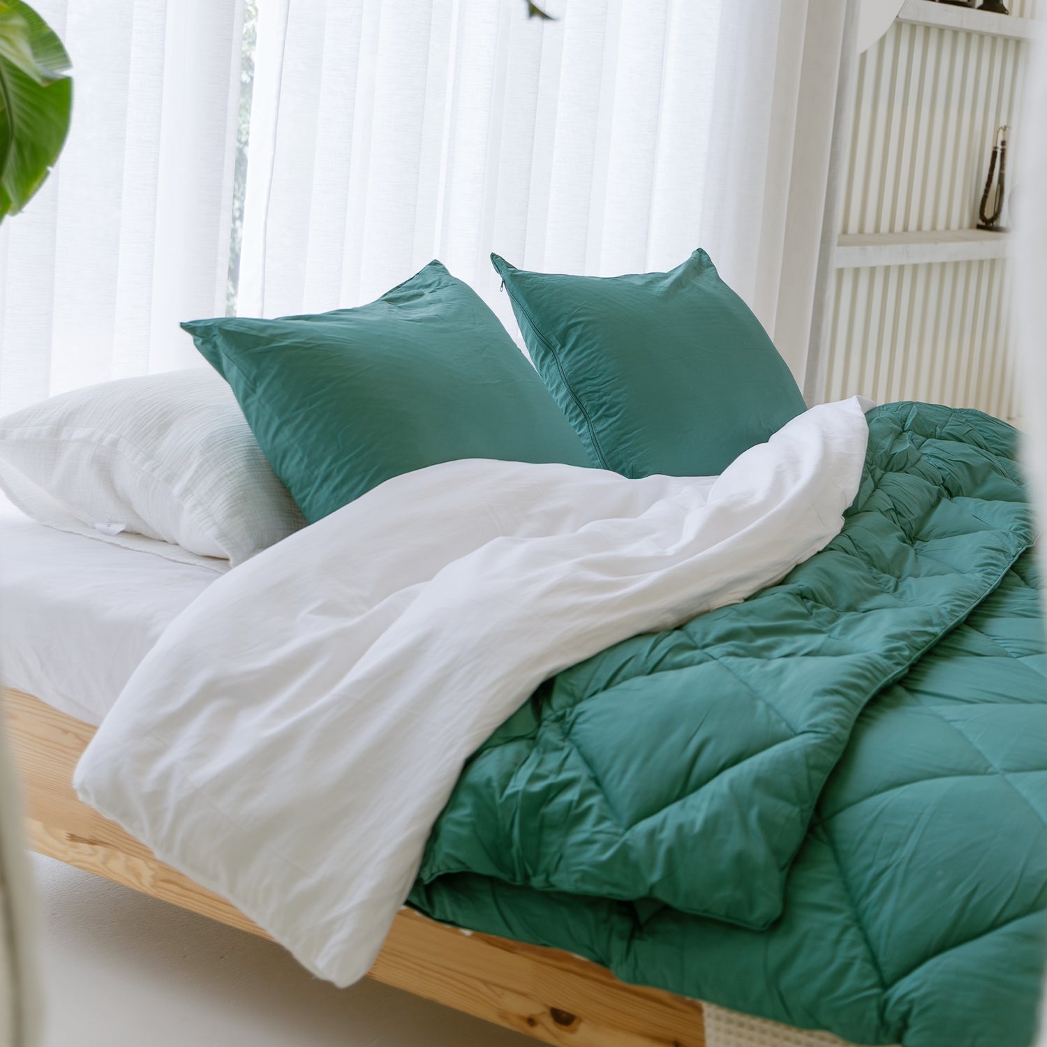 HappyBed Premium Percale Duvet | Deep Jungle | For all seasons