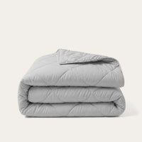 HappyBed Percal zomerdekbed in pebble grey, licht en ademend percal katoen voor frisse zomernachten