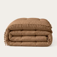 HappyBed Dekbed Ibiza Hazelnut met speelse franjes voor het hele jaar gebruik in bohemian stijl