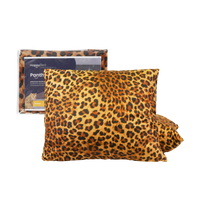Panter kussensloop set van 2 stuks, 60x70 cm, 100% microvezel met rits.