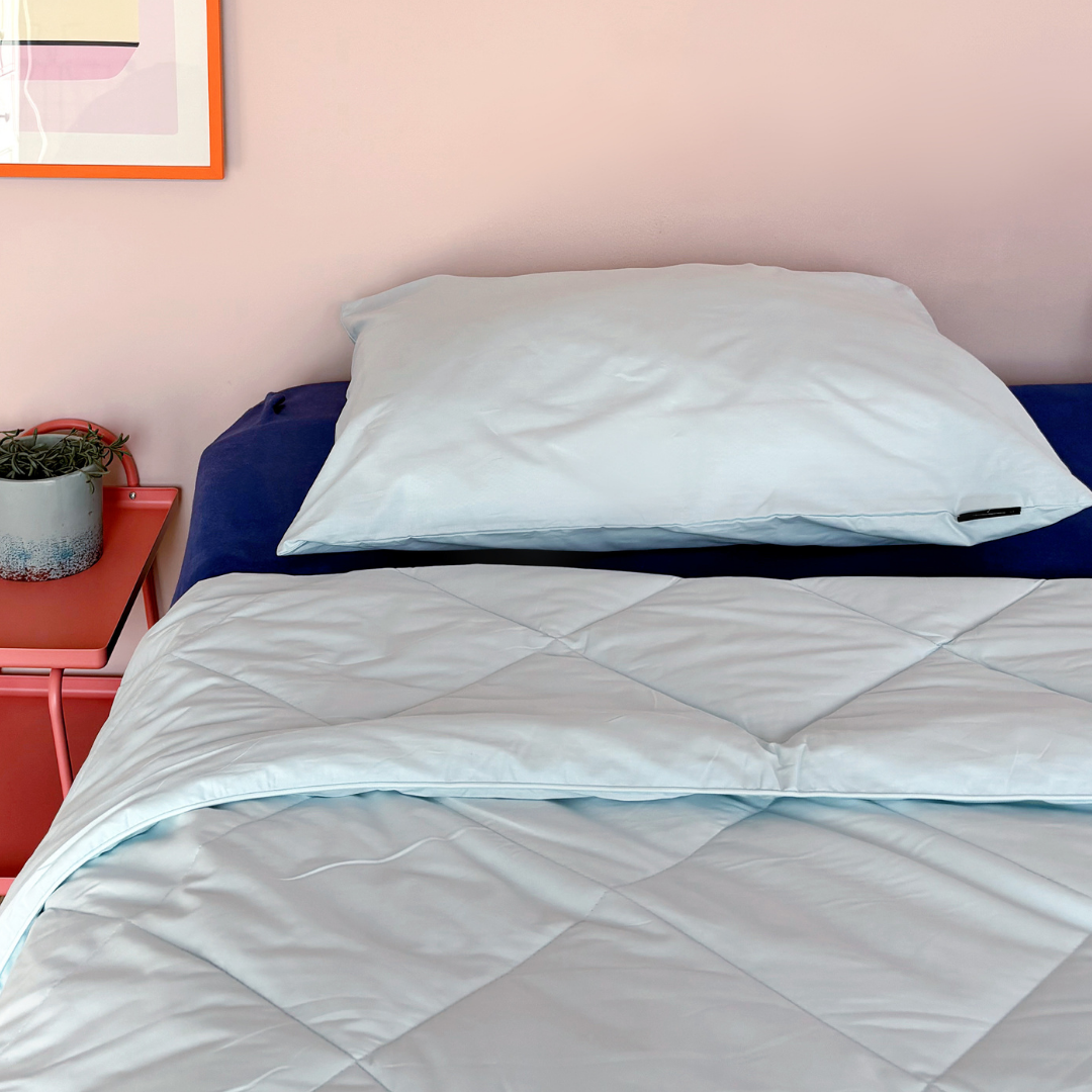 HappyBed Premium - Light Blue - Summer Duvet - Percale Cotton