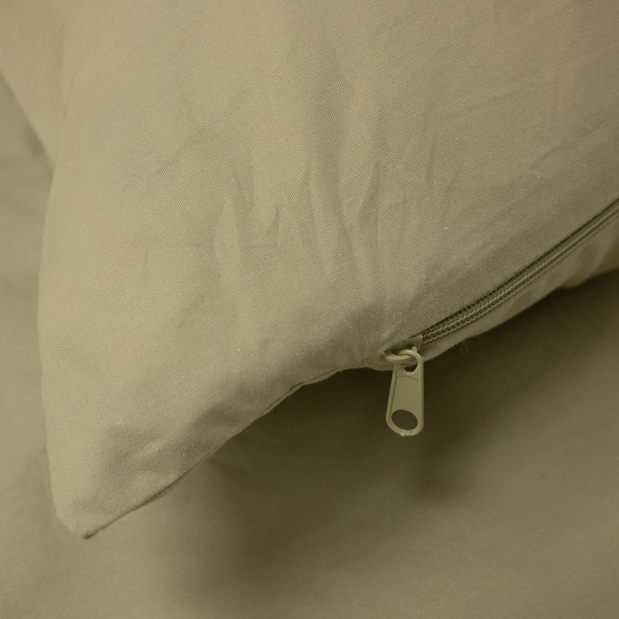 HappyBed Premium Kissenbezug | Salbeigrün | 2er Set | Perkal Baumwolle