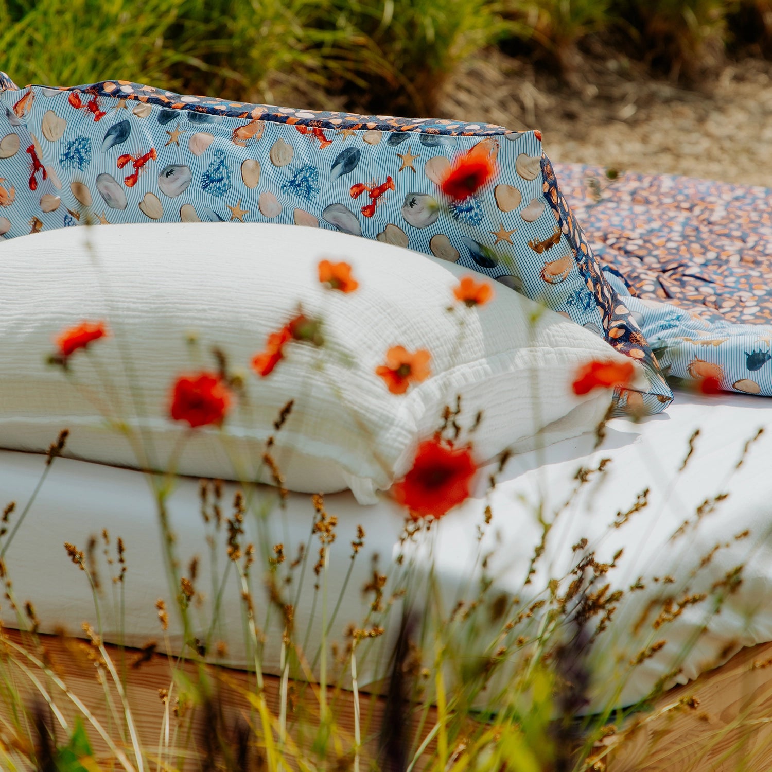HappyBed x A fish named Fred Pillowcase | Seashore | Set of 2
