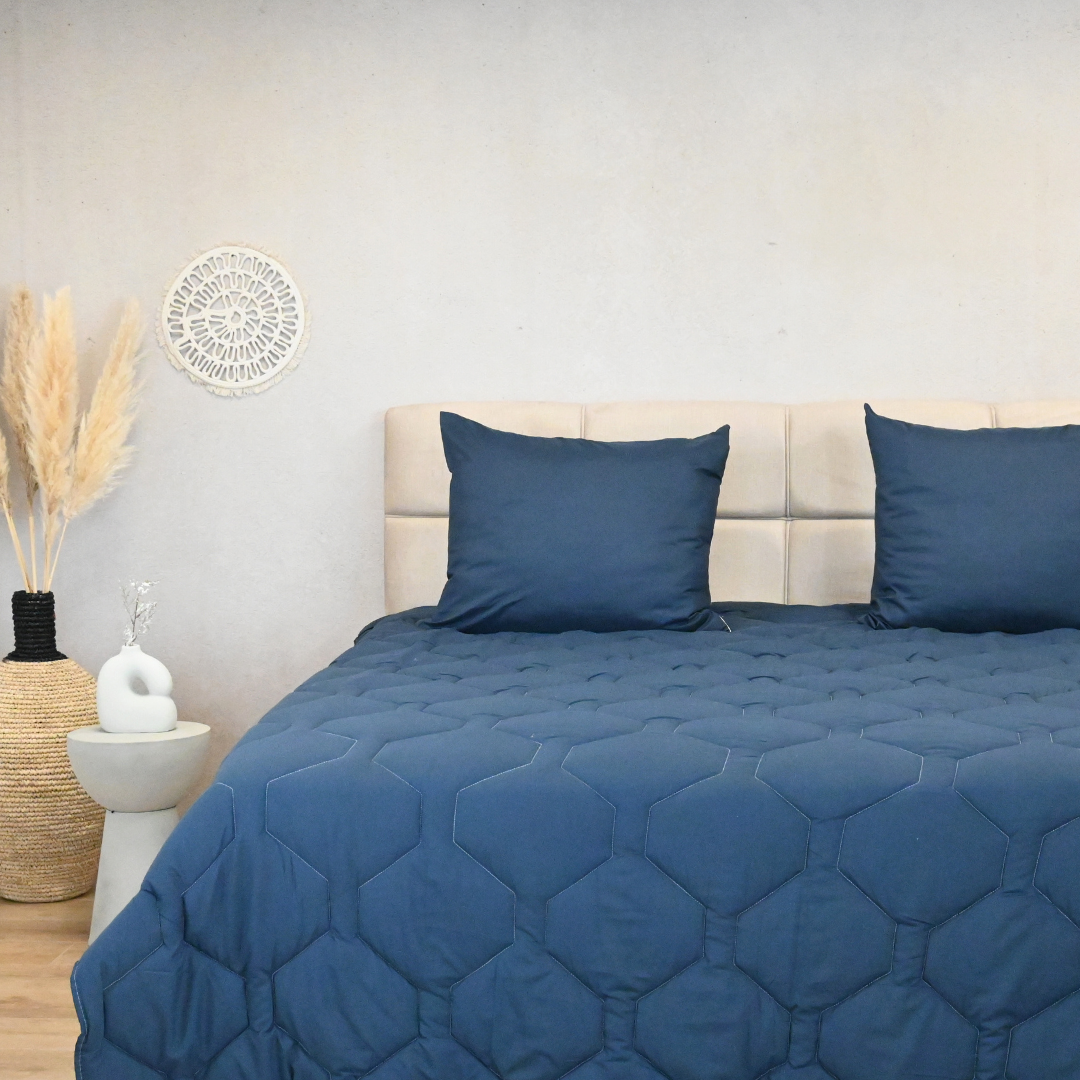 HappyBed Dark Blue - All season Coverless duvet - SKU: 8720299795778