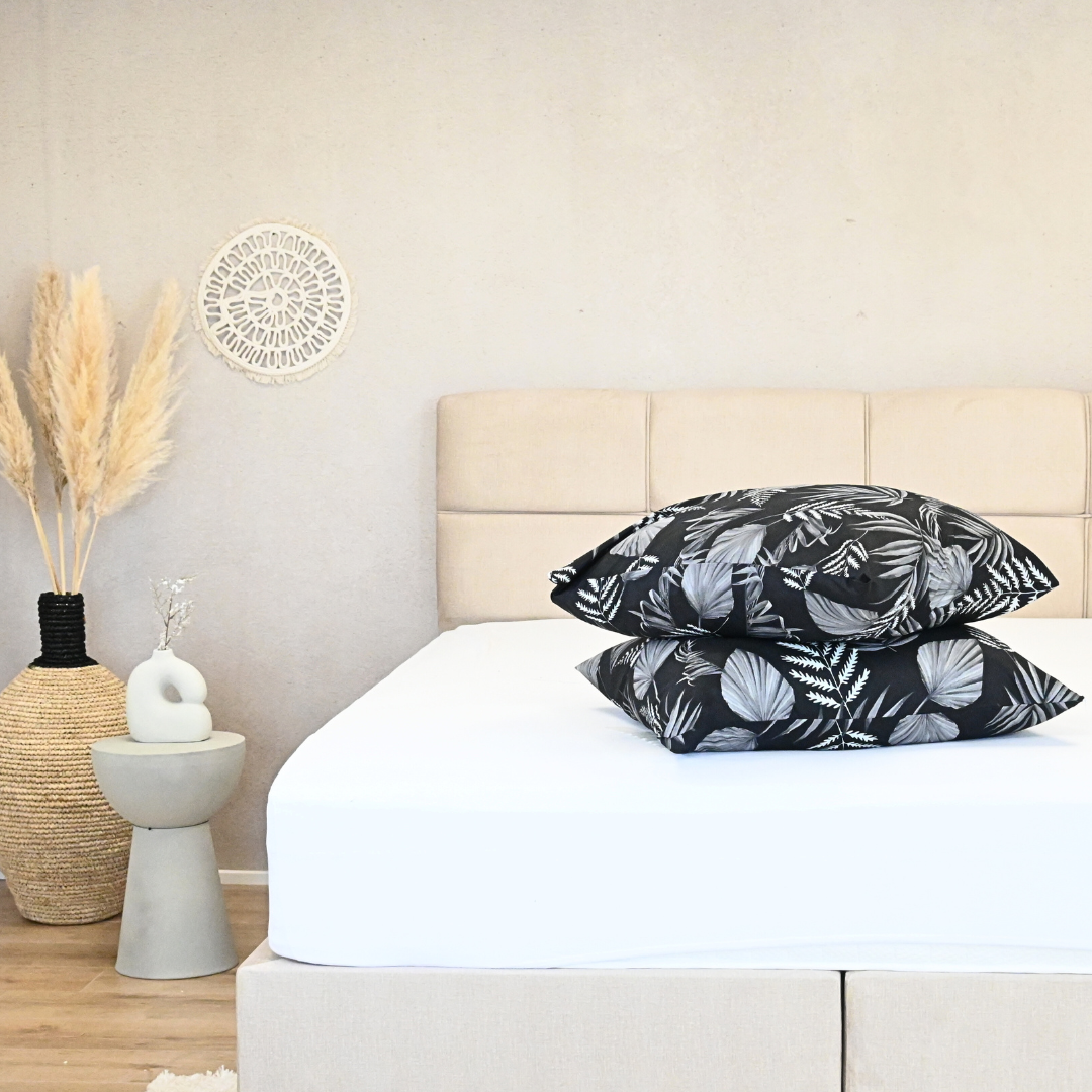 HappyBed | Black leaves Lot de 2 taies d'oreiller - 60x70cm - Microfibre