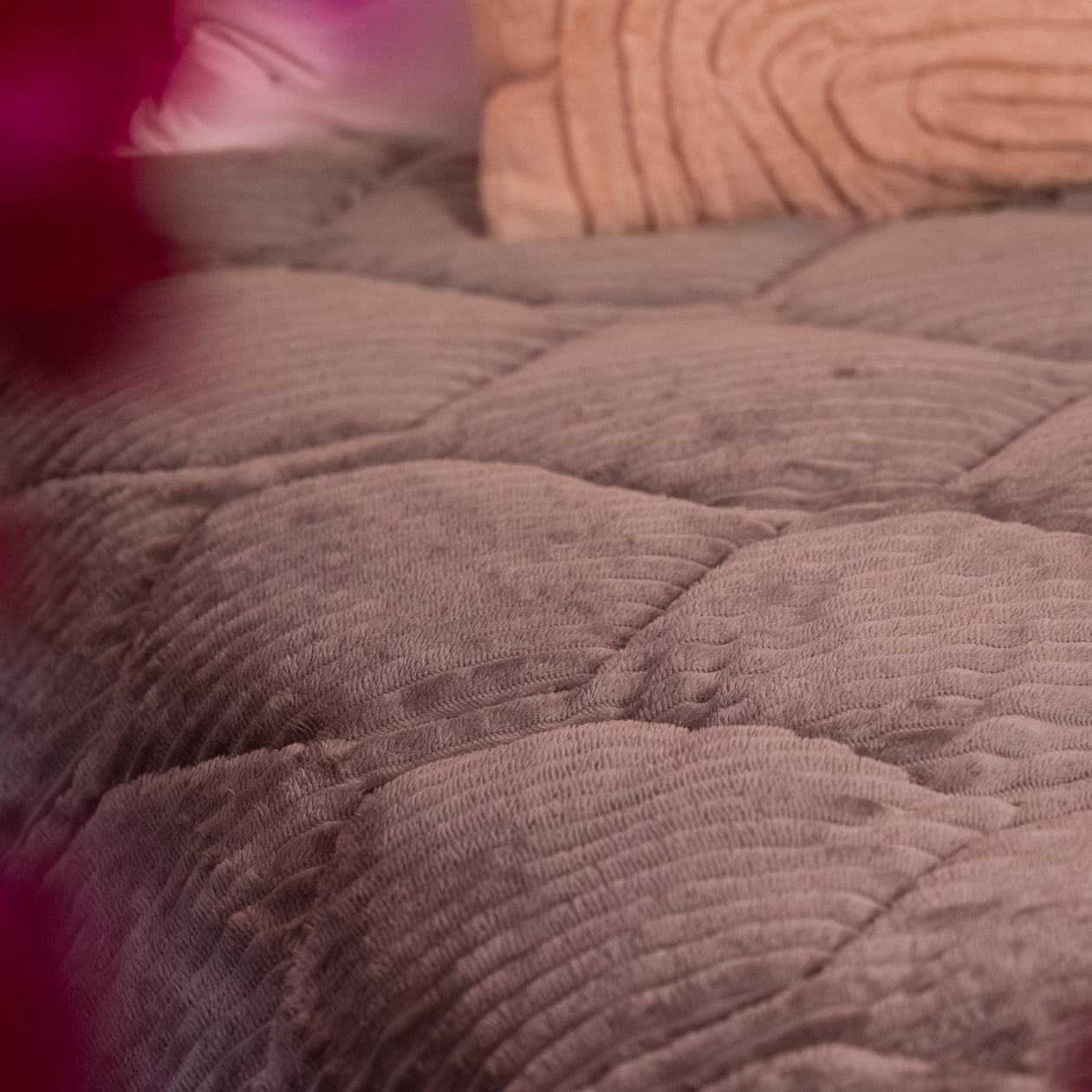 HappyBed Edredón | Felpa de canalé marrón | Para todo el año